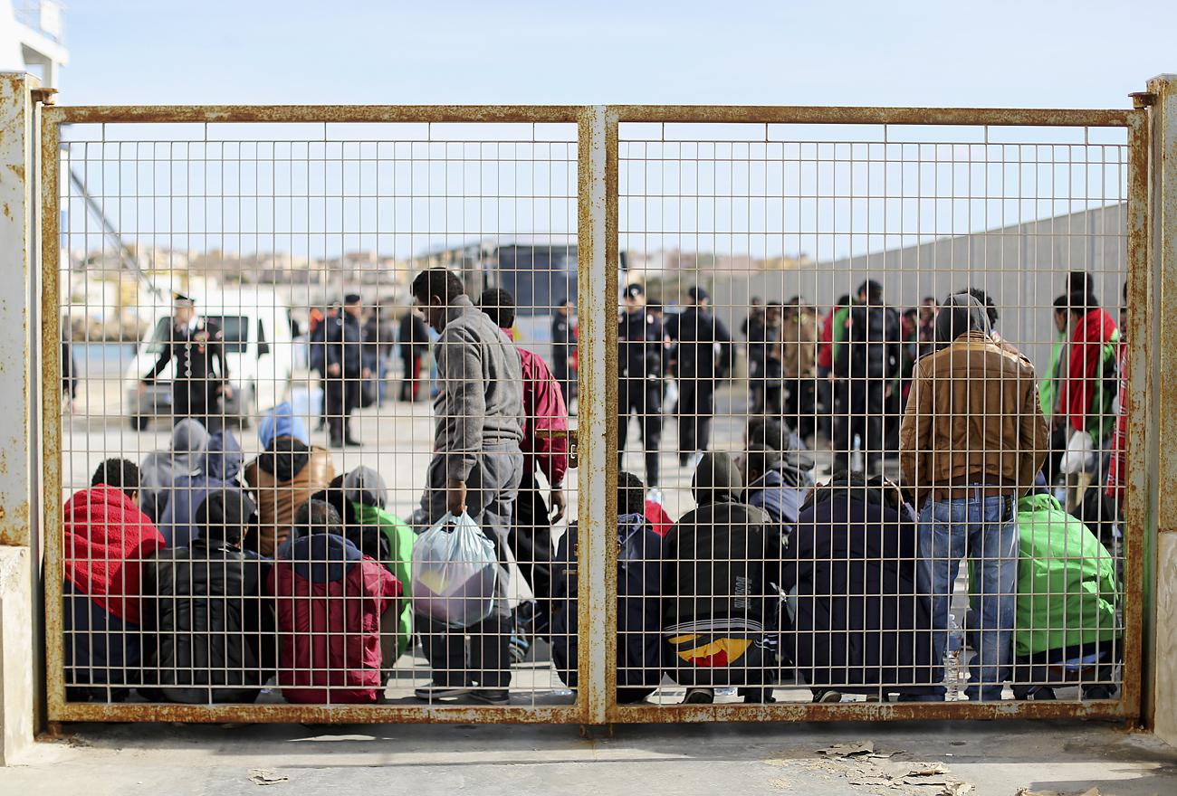 Ki dönthet mindenki más nevében? Alessandro Bianchi / Reuters